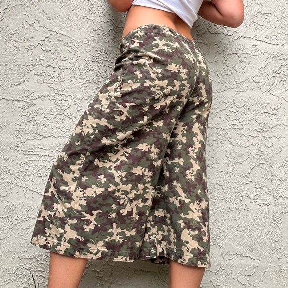 Y2k Handmade Camouflage Butterfly Pants - Picture 5 of 10